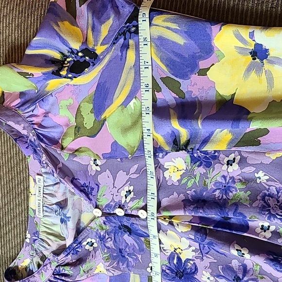 Figueroa & Flower Blouse - Picture 8 of 11